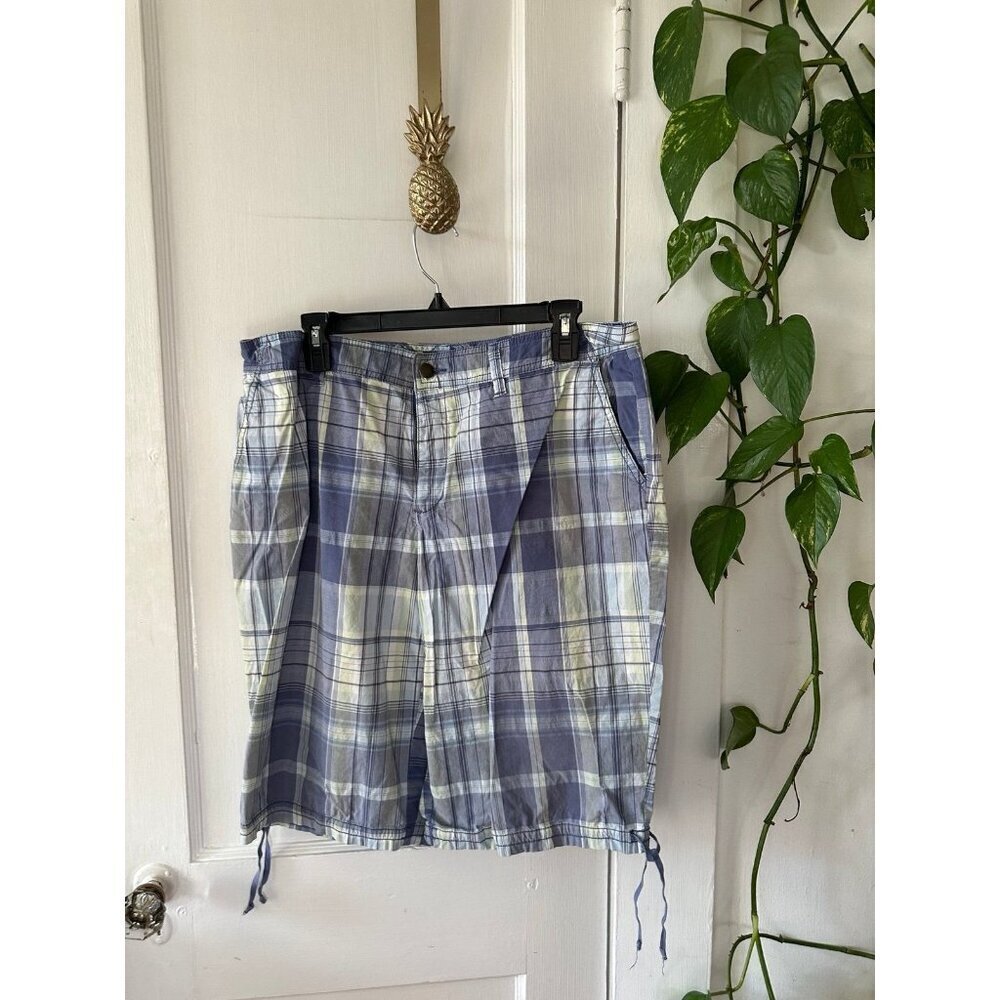 Jamaica Bay women’s size 16 plaid shorts